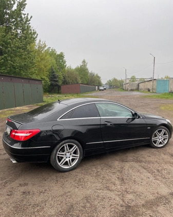 Mercedes-Benz Klasa E cena 51500 przebieg: 234401, rok produkcji 2009 z Zawidów małe 781